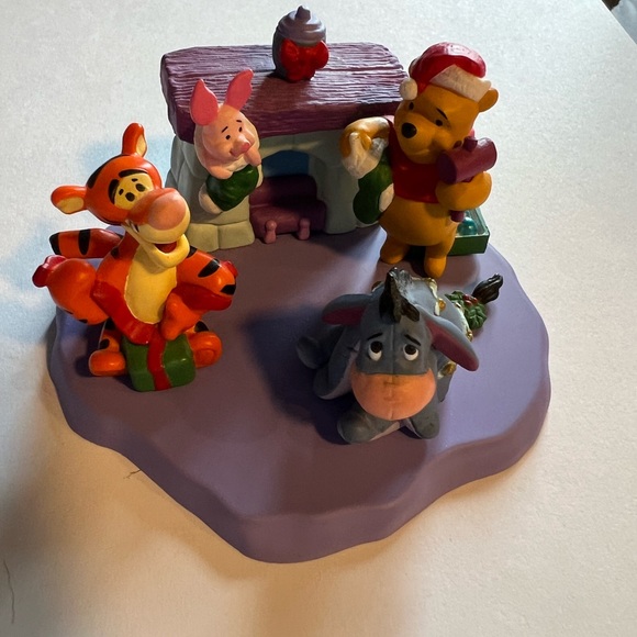 Hallmark Merry Miniatures Winnie the Pooh set from 1999 - Picture 3 of 14